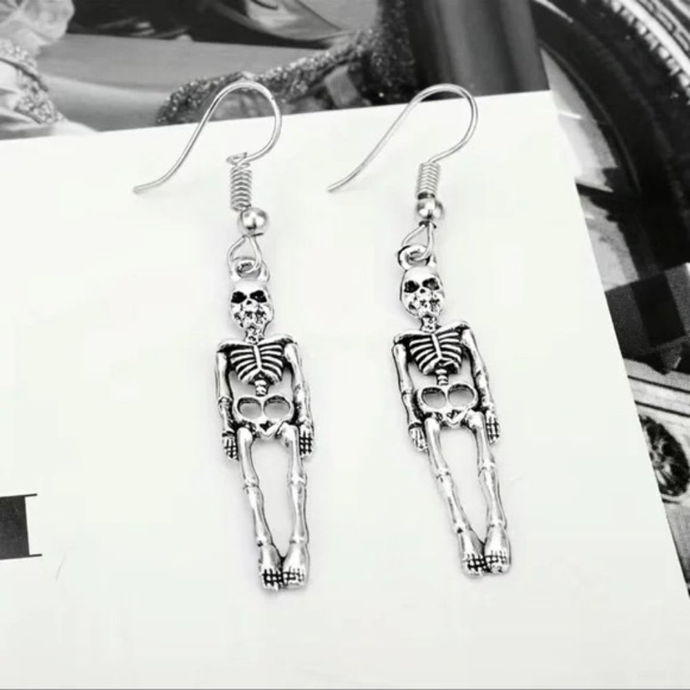 Earrngs Skeleton Dangle Halloween Costume Fun Goth Emo Rave Scene Skull Vamp NEW